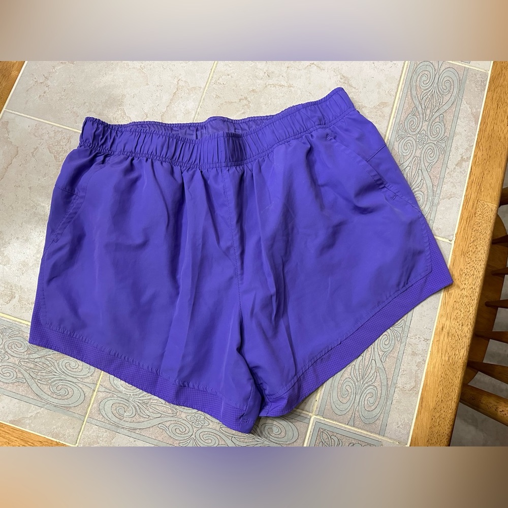 Athletic shorts